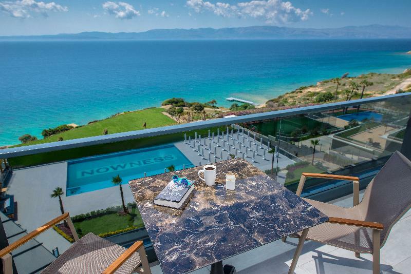 The Nowness Hotel 5*
